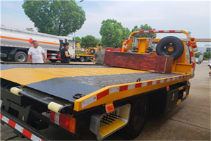 武邑附近拖车电话号码服务